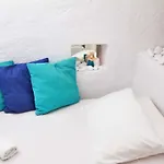 Сasa de vacaciones Blu Bianco Cave House By Sv *