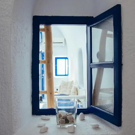 Holiday home Blu Bianco Cave House By Sv Oia (Santorini)