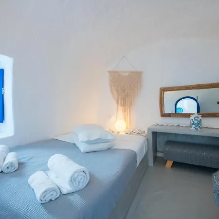 Holiday home Blu Bianco Cave House By Sv *