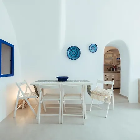 Blu Bianco Cave House By Sv Nyaraló