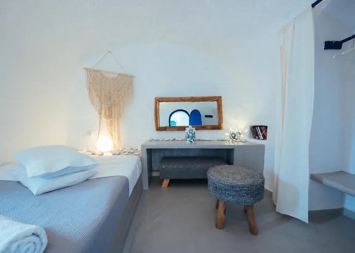 Blu Bianco Cave House By Sv * 伊亚